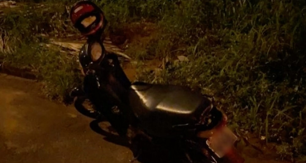Idoso é atropelado enquanto trafegava com sua motocicleta